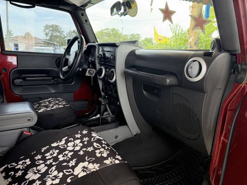 Used 2008 Jeep Wrangler Unlimited Sahara AWD/4WD image 20