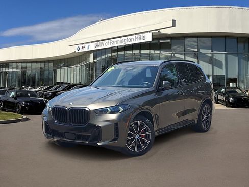 Certified 2024 BMW X5 xDrive40i w/ M Sport Package AWD/4WD image 1