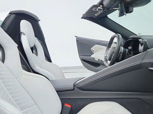 Used 2022 Chevrolet Corvette Stingray Preferred Conv w/ Chrome Exterior Badge Package image 24