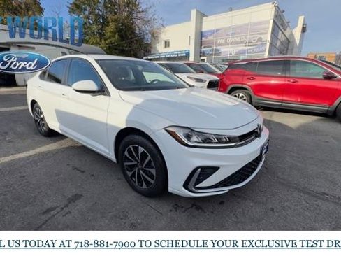 Used 2025 Volkswagen Jetta S image 7