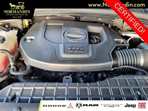 Certified 2022 Jeep Grand Cherokee Overland w/ Luxury Tech Group IV AWD/4WD image 20