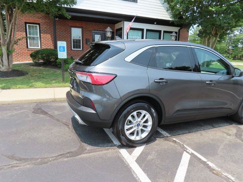 Used 2020 Ford Escape SE AWD/4WD image 7