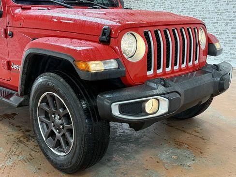 Used 2022 Jeep Gladiator Overland image 5