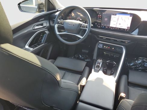 Used 2025 Audi Q5 Premium Plus w/ Premium Plus AWD/4WD image 11