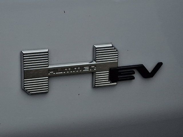 Used 2025 GMC Hummer EV 3X AWD/4WD image 32