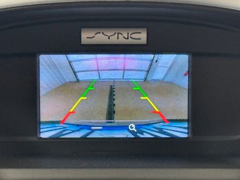 Used 2017 Ford Escape SE image 40