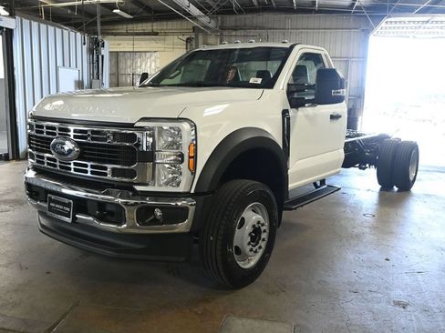 New 2026 Ford F600 2WD Regular Cab Super Duty w/ XL Chrome Package image 4