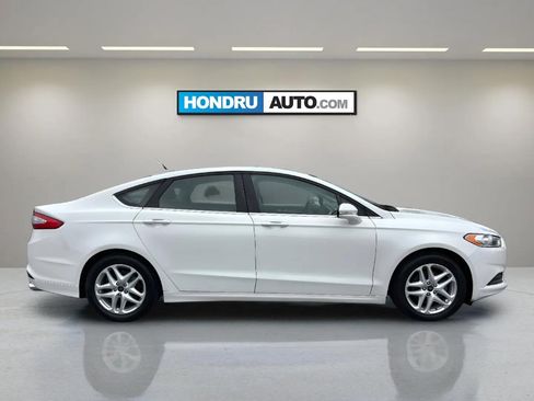 Used 2016 Ford Fusion SE image 6