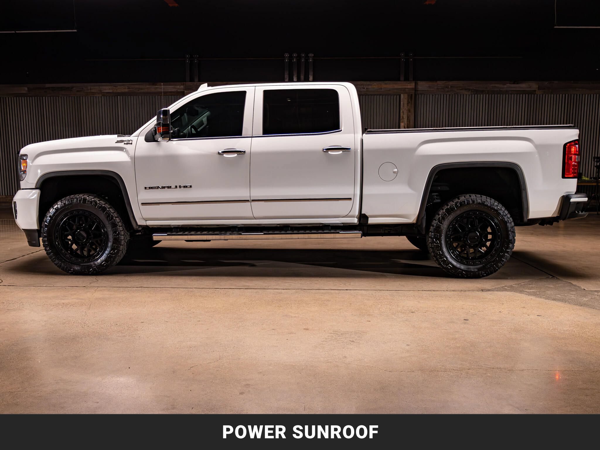 Used 2016 GMC Sierra 2500 Denali w/ Duramax Plus Package AWD/4WD image 5