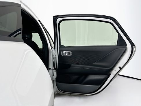Used 2024 Hyundai Ioniq 6 SE AWD/4WD image 31