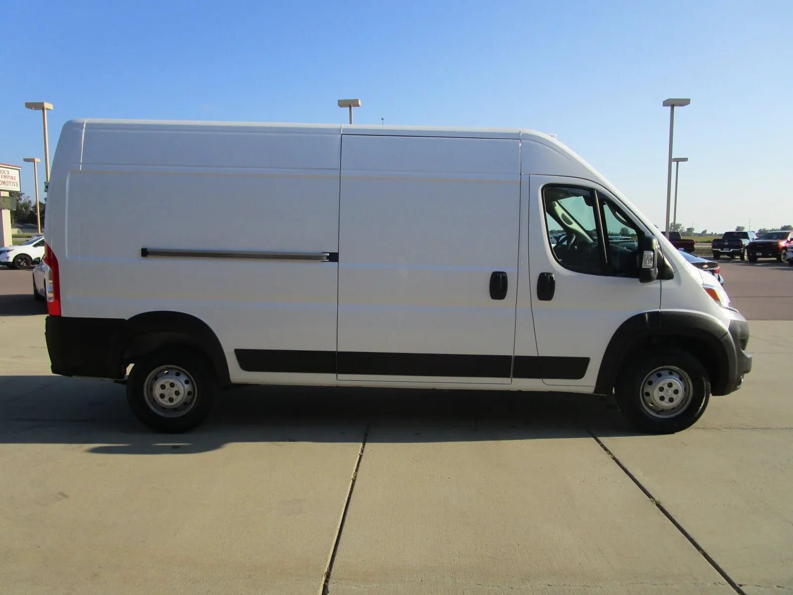 Used 2023 RAM ProMaster 2500 FWD image 6