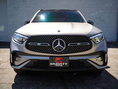 Used 2024 Mercedes-Benz GLC 300 4MATIC w/ AMG Line image 5