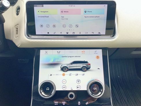 Used 2020 Land Rover Range Rover Velar S image 19