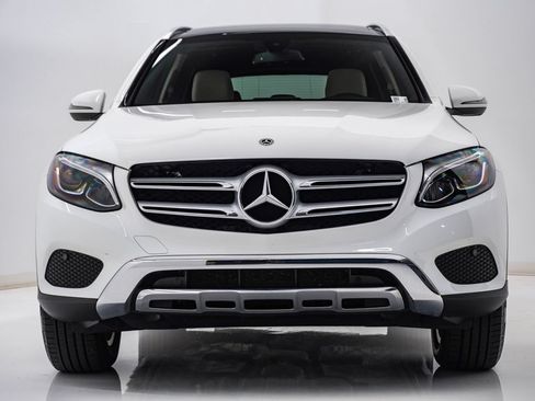 Used 2018 Mercedes-Benz GLC 300 4MATIC image 6