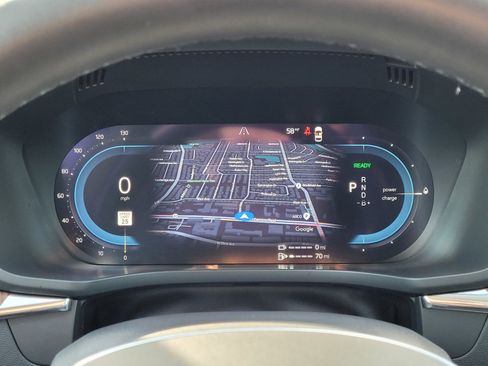 Certified 2024 Volvo XC60 T8 Ultimate w/ Protection Package Premier image 18