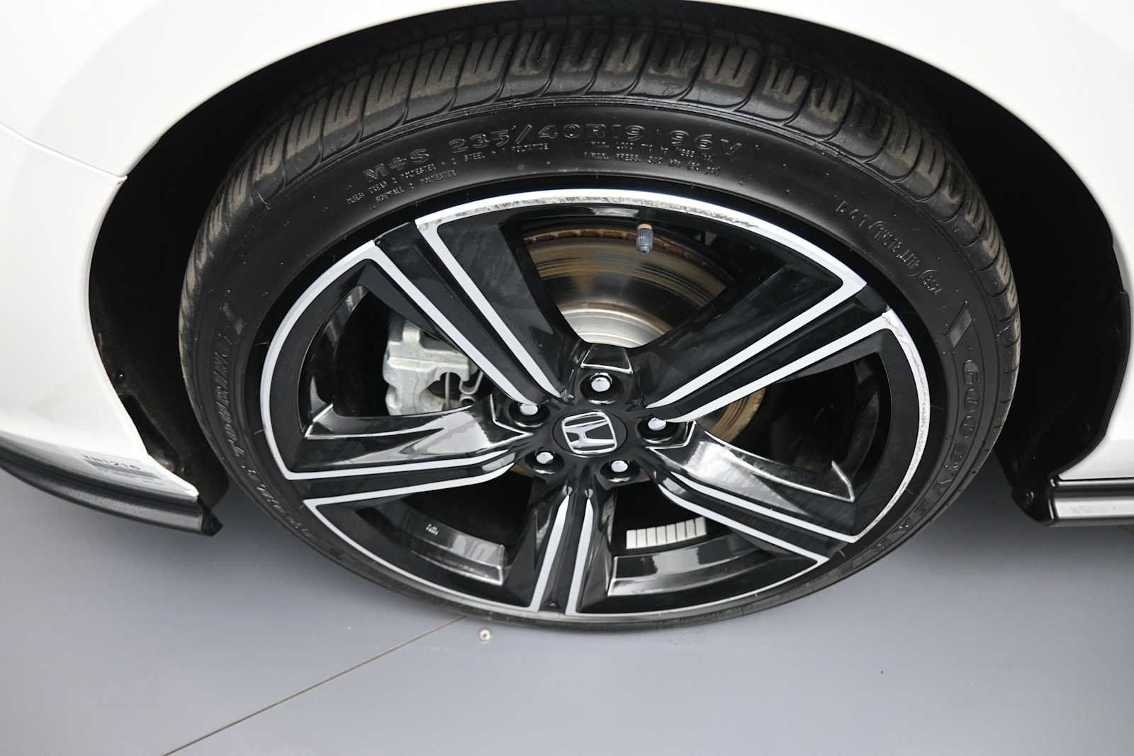 Used 2025 Honda Accord Sport image 13