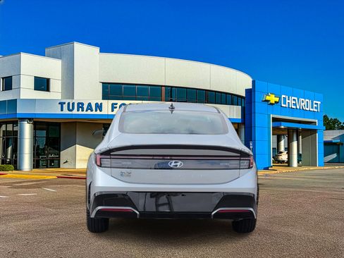 Used 2026 Hyundai Sonata SEL image 4