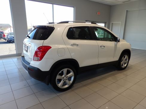 Used 2015 Chevrolet Trax LTZ w/ LPO, Protection Package AWD/4WD image 4