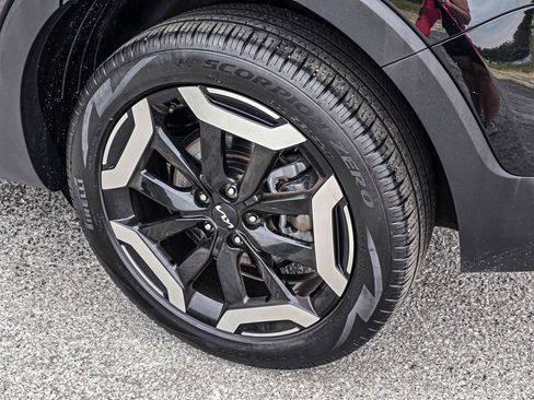 Used 2025 Kia Telluride S AWD/4WD image 7