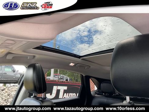Used 2022 Ford Escape SEL FWD image 13