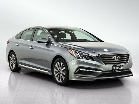 Used 2016 Hyundai Sonata Limited w/ Cargo Package FWD image 7