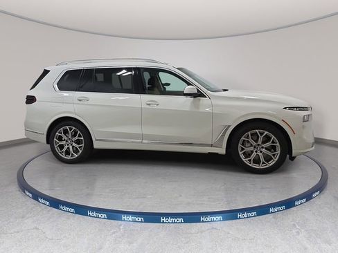 Certified 2025 BMW X7 xDrive40i AWD/4WD image 4