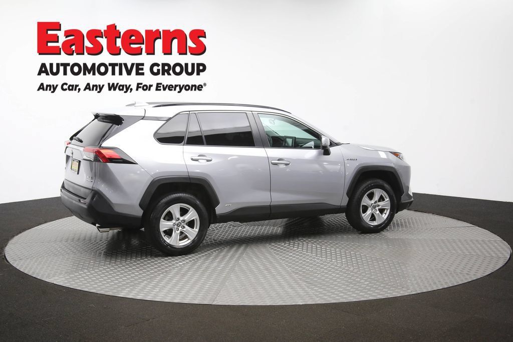 Used 2021 Toyota RAV4 XLE w/ XLE Grade Weather Package AWD/4WD image 44