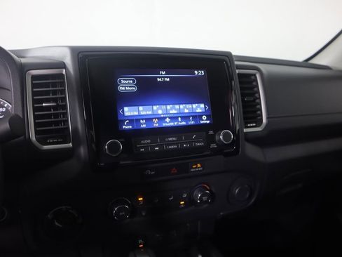 Certified 2024 Nissan Frontier SV w/ Technology Package image 21