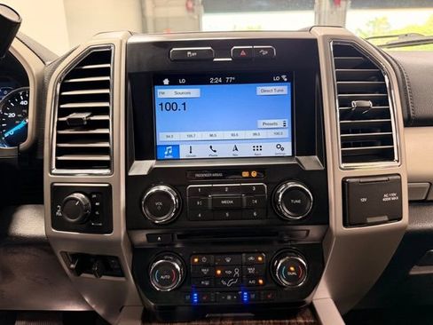 Used 2017 Ford F250 Lariat w/ Chrome Package AWD/4WD image 37