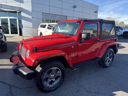 Used 2017 Jeep Wrangler Sahara image 2