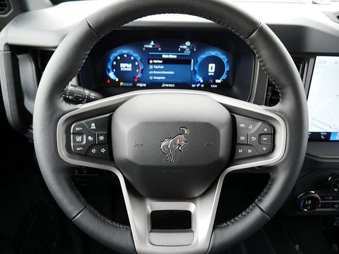 New 2026 Ford Bronco Badlands AWD/4WD image 18