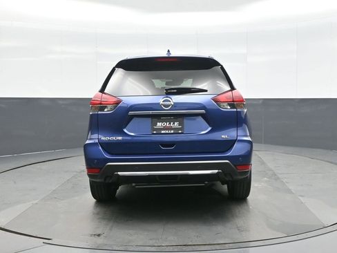 Used 2019 Nissan Rogue SL w/ Premium Package image 6