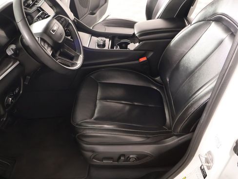 Used 2023 Jeep Grand Cherokee L Limited image 12