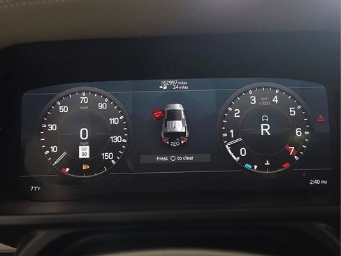 Used 2020 Land Rover Defender 110 First Edition AWD/4WD image 24