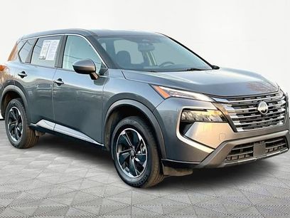 Used 2024 Nissan Rogue SV