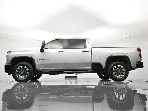 Used 2022 Chevrolet Silverado 2500 Custom w/ Custom Value Package image 44