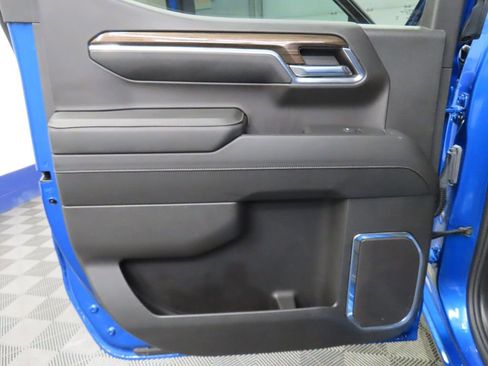 Used 2024 Chevrolet Silverado 1500 RST AWD/4WD image 70