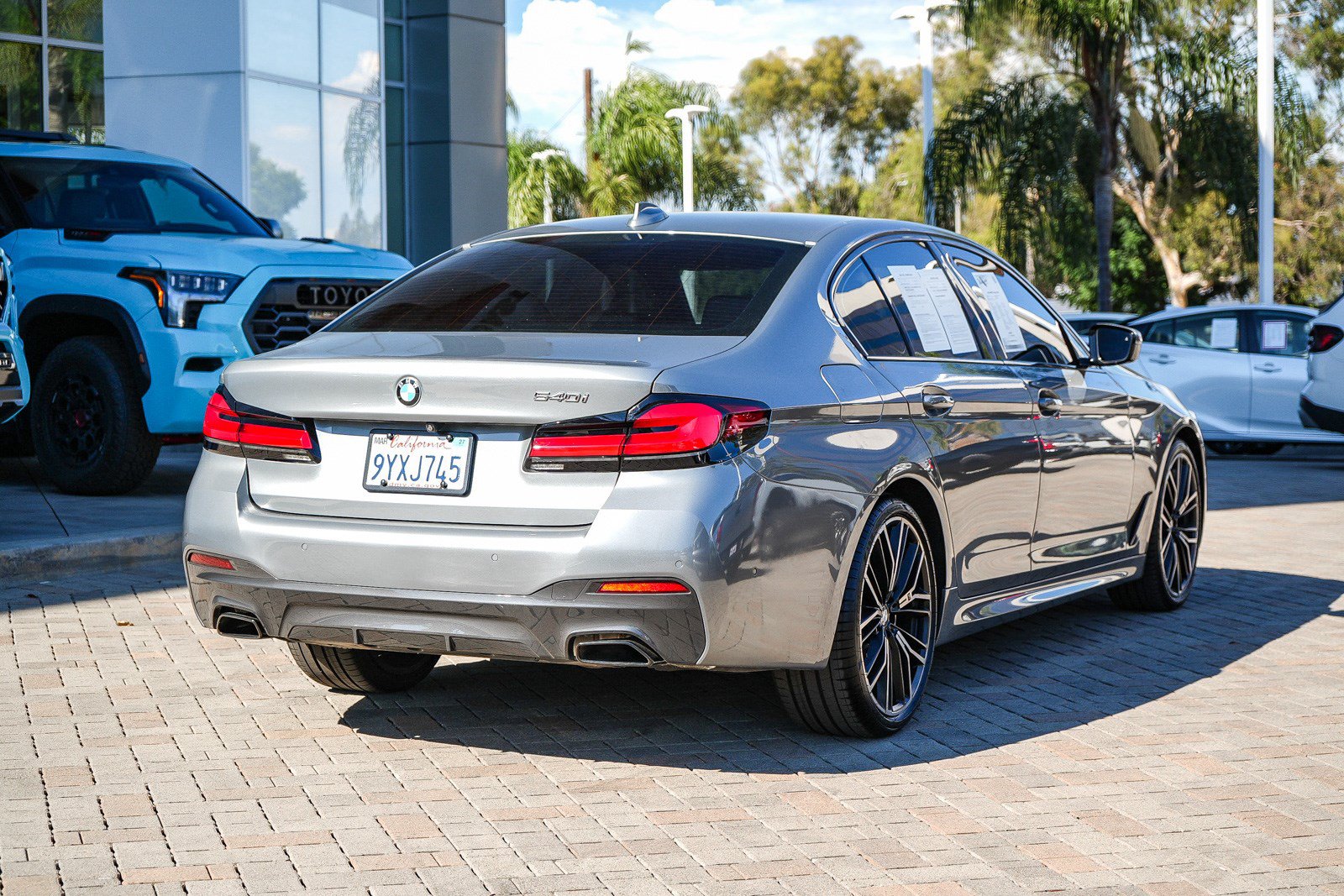 Used 2023 BMW 540i w/ M Sport Package RWD image 7