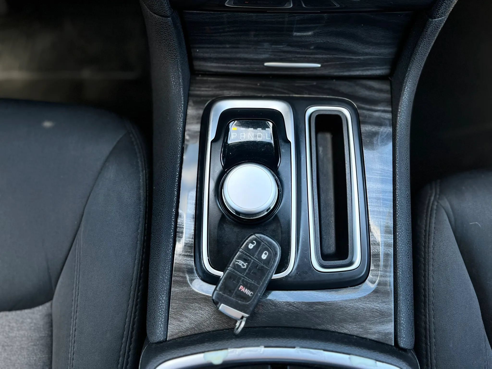 Used 2019 Chrysler 300 Touring RWD image 16