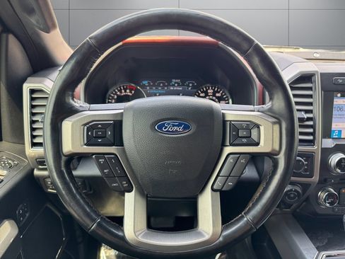 Used 2018 Ford F150 Platinum w/ Equipment Group 701A Luxury AWD/4WD image 12