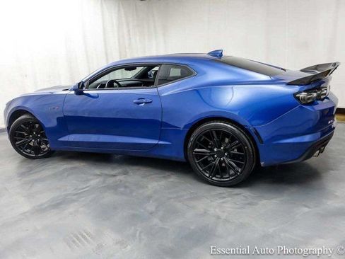 Used 2022 Chevrolet Camaro LT w/ RS Package RWD image 8