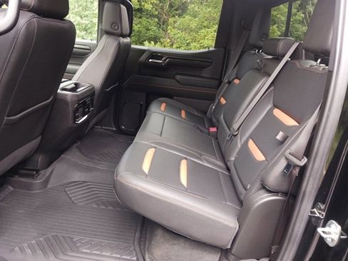 Used 2023 GMC Sierra 1500 AT4 w/ Technology Package image 13