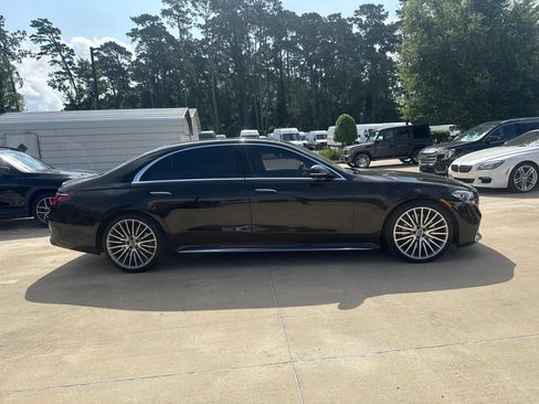 Used 2021 Mercedes-Benz S 580 4MATIC Sedan image 3