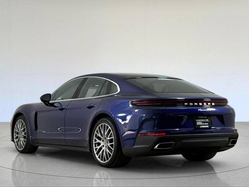 Certified 2025 Porsche Panamera RWD image 3