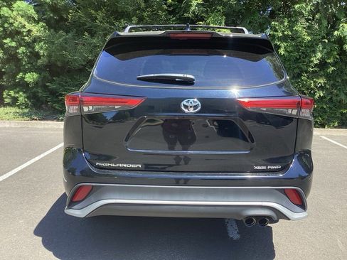 Used 2021 Toyota Highlander XSE AWD/4WD image 21