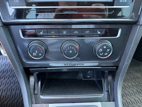 Used 2018 Volkswagen Golf Alltrack S AWD/4WD image 23