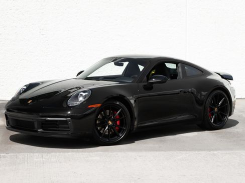 Used 2023 Porsche 911 Carrera S RWD image 1