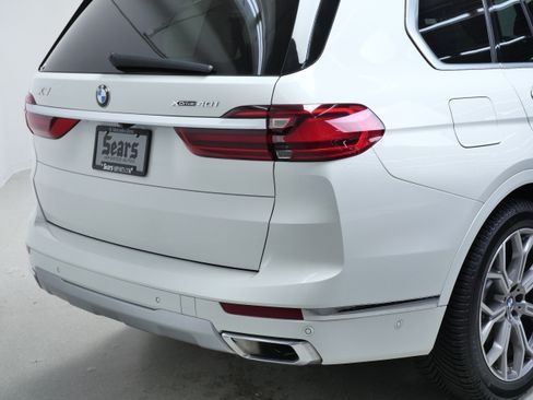 Used 2019 BMW X7 xDrive40i w/ Premium Package AWD/4WD image 5