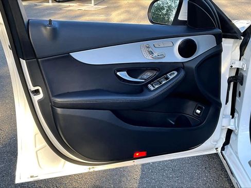 Used 2021 Mercedes-Benz C 300 Sedan image 21
