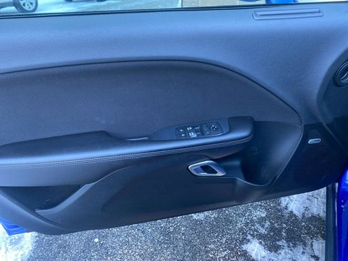 Used 2018 Dodge Challenger R/T w/ Driver Convenience Group image 29